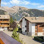 Campanule A Avec Vue Sur Les Alpes Chalé