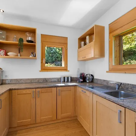 Campanule A Avec Vue Sur Les Alpes アンゼール