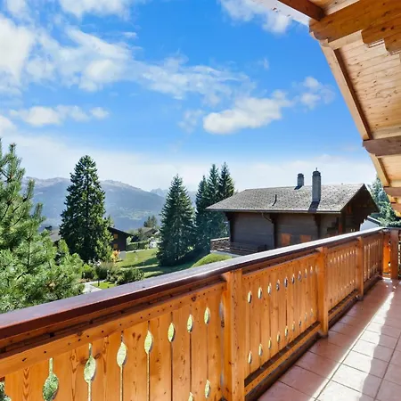 Campanule A Avec Vue Sur Les Alpes * アンゼール