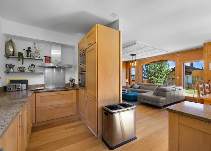 シャレー Campanule A Avec Vue Sur Les Alpes