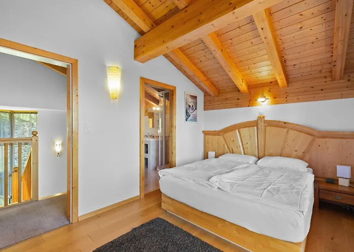 Campanule A Avec Vue Sur Les Alpes シャレー *